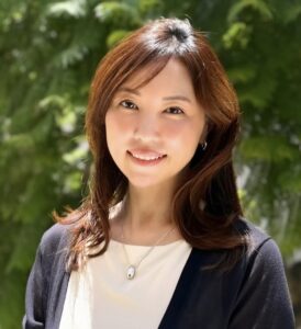 Aki Furuhata / 古畑亜希(Salesperson)
